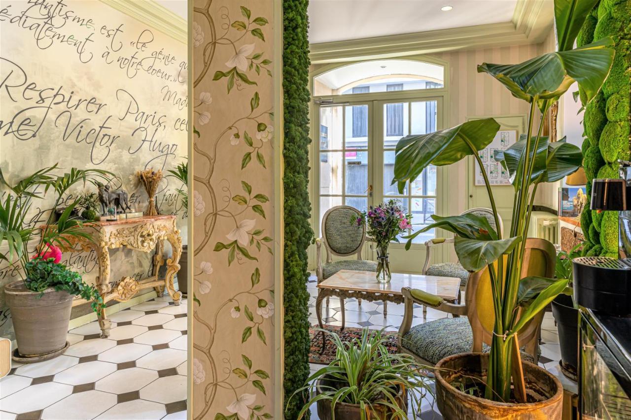 Hotel Romance Malesherbes By Patrick Hayat Paris Exterior foto